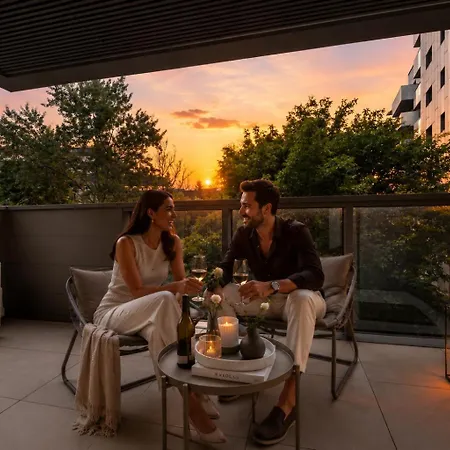 Designer 1-Bedroom Apartment In Cotroceni With Balcony Апартаменти *