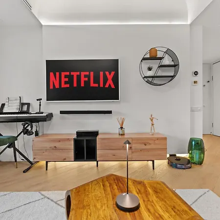 Designer 1br With Terrace In Cotroceni Apartment