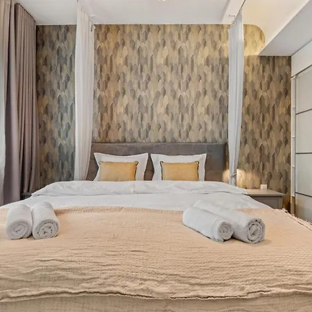 Designer 1br With Terrace In Cotroceni Apartment Bukarest
