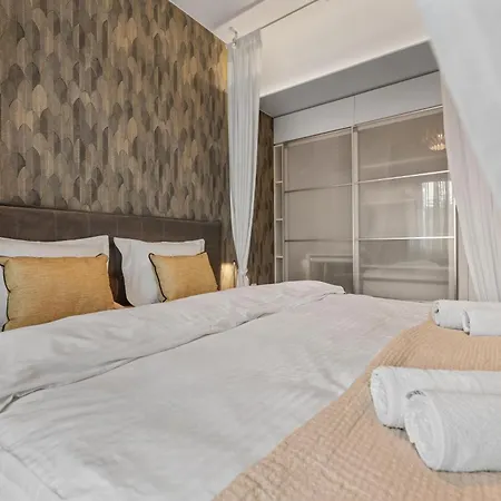 Apartment Designer 1br With Terrace In Cotroceni Bukarest