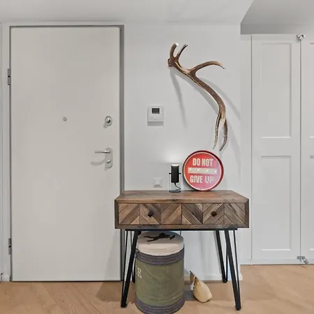 Designer 1br With Terrace In Cotroceni Apartment