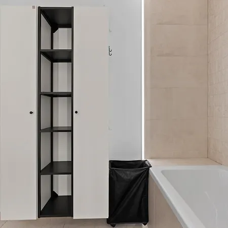 Designer 1br With Terrace In Cotroceni Apartment *